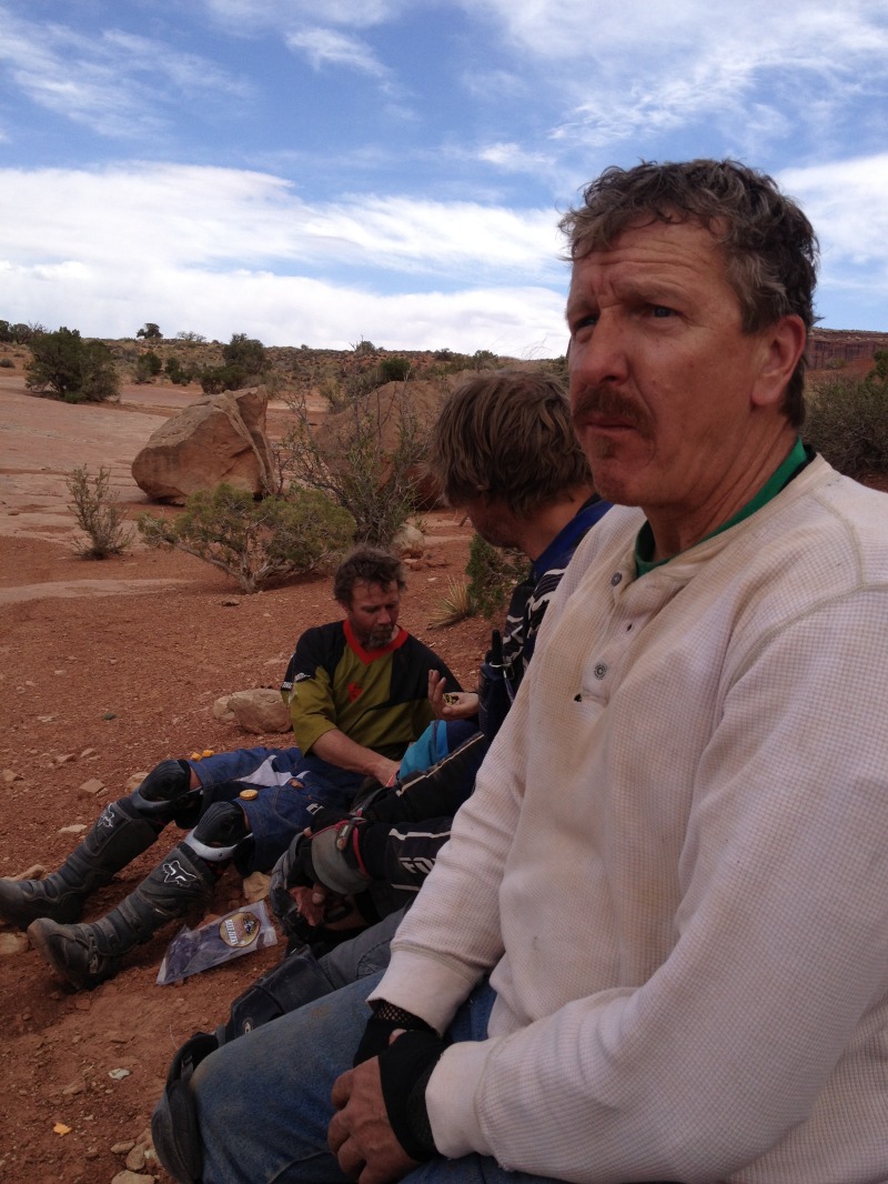 2013/05(May)/Moab/800x600_2013-05-04-Moab-16-Rover-Justin-Carmine.JPG