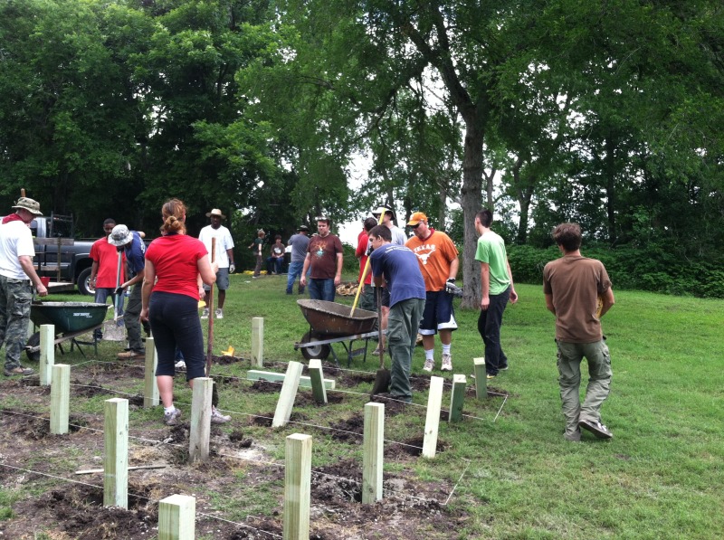 2013/05(May)/Troop214-Kylan-Eagle-Project/800x600_2013-05-27-Troop214-Kylan-Eagle-Project-06-Shea-Mark.JPG