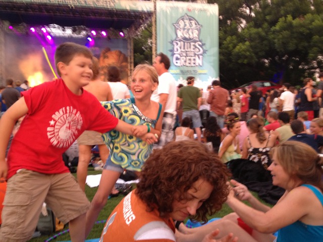 2013-06-12-Blues-on-the-Green-06-Suzi-Josie.JPG