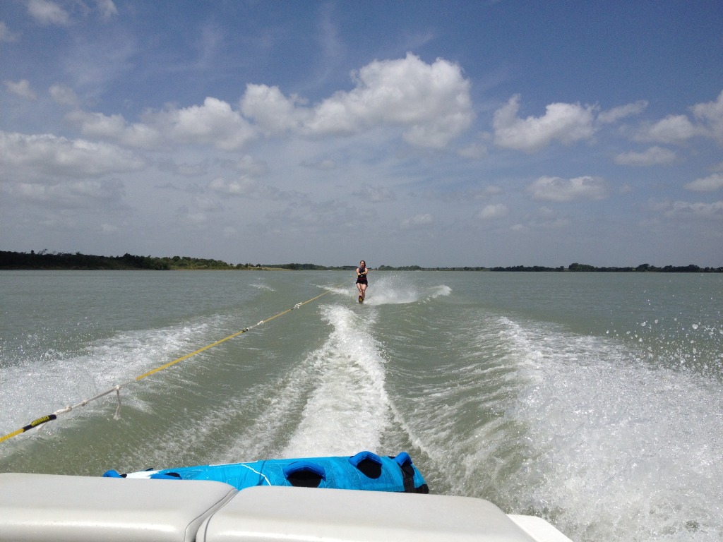 2013/06(June)/Boating-with-Busbys/1024x768_2013-06-23-Boatin-with-Busbys-07-Suzi.JPG