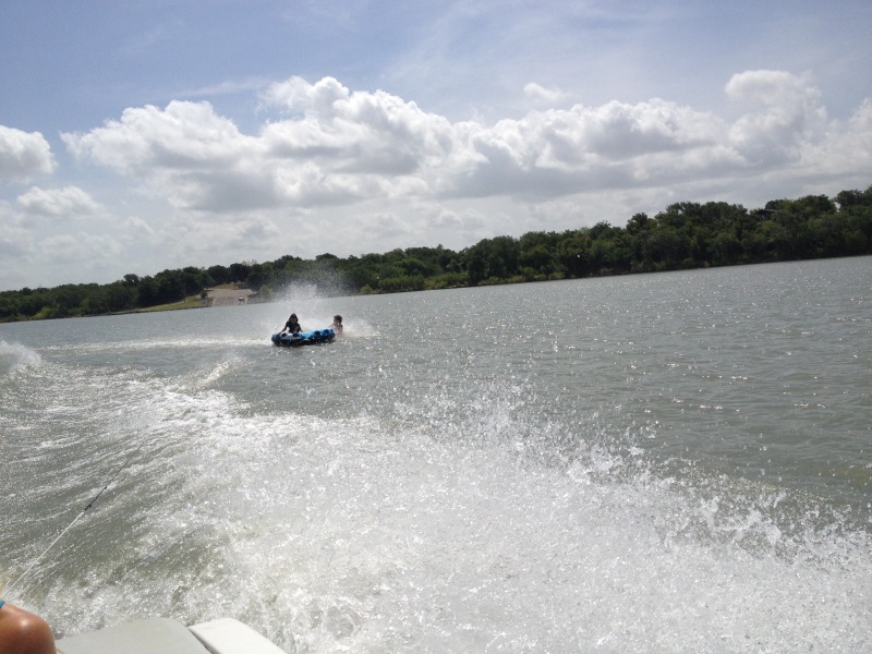 2013/06(June)/Boating-with-Busbys/800x600_2013-06-23-Boatin-with-Busbys-02.JPG