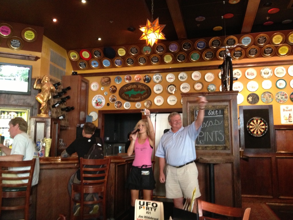 2013/06(June)/Jim-Saucer-Plate-Party/1024x768_2013-06-16-Jim-Flying-Saucer-Plate-Party-2.JPG