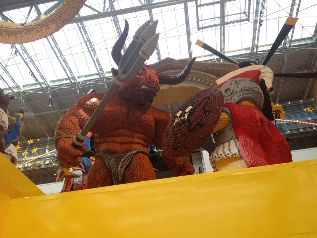 2013-06-25-Minneapolis-17-Mall-of-America-Legos.JPG