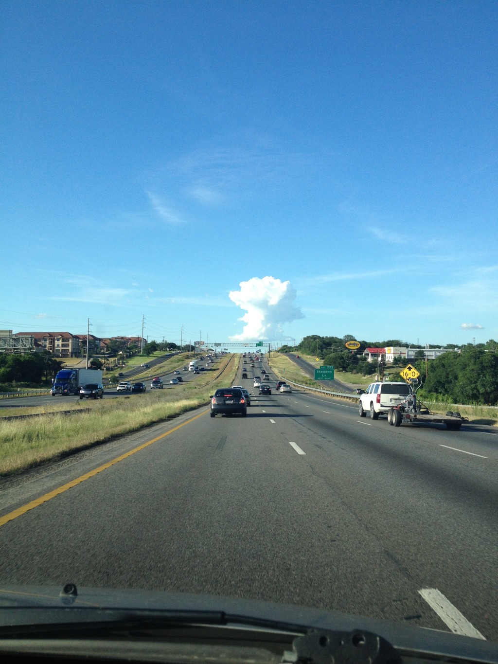2013/06(June)/Misc/1024x768_2013-06-09-cloud.JPG