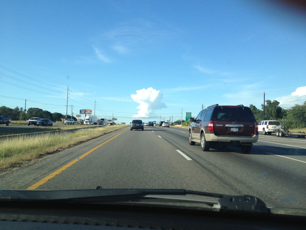2013/06(June)/Misc/1024x768_2013-06-10-cloud.JPG