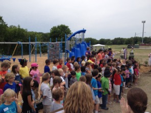 2013-06-07-NYOS-playground-build-6.JPG