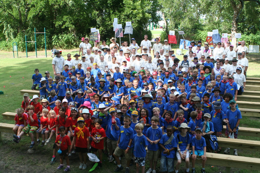 2013/06(June)/Twilight-Camp/1024x768_2013-06-19-Twilight-Camp-10.JPG