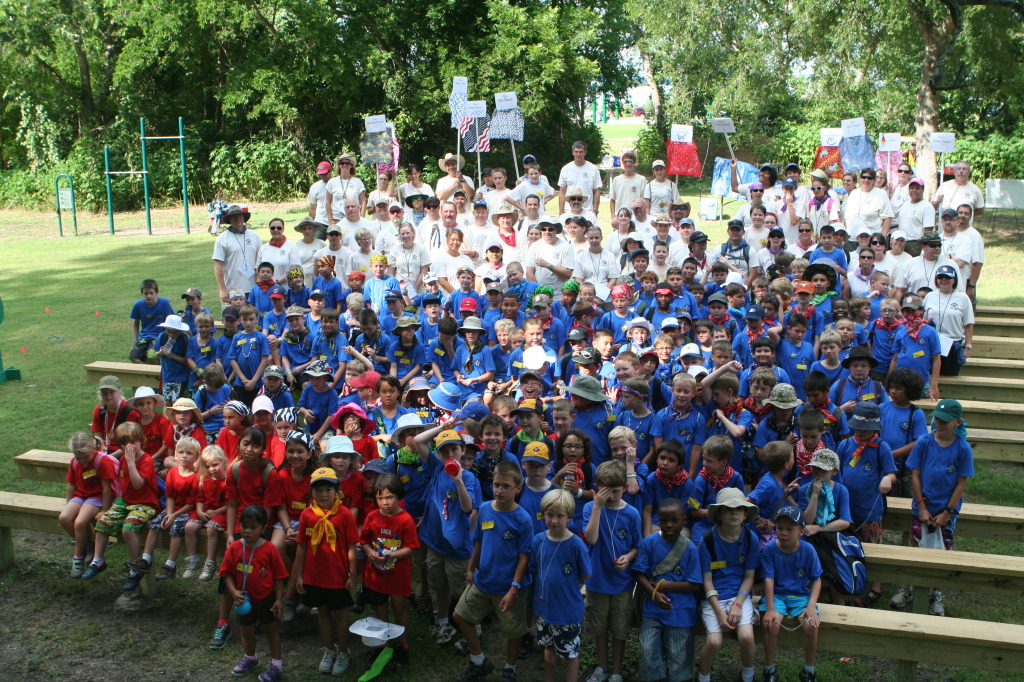 2013/06(June)/Twilight-Camp/1024x768_2013-06-19-Twilight-Camp-11.JPG