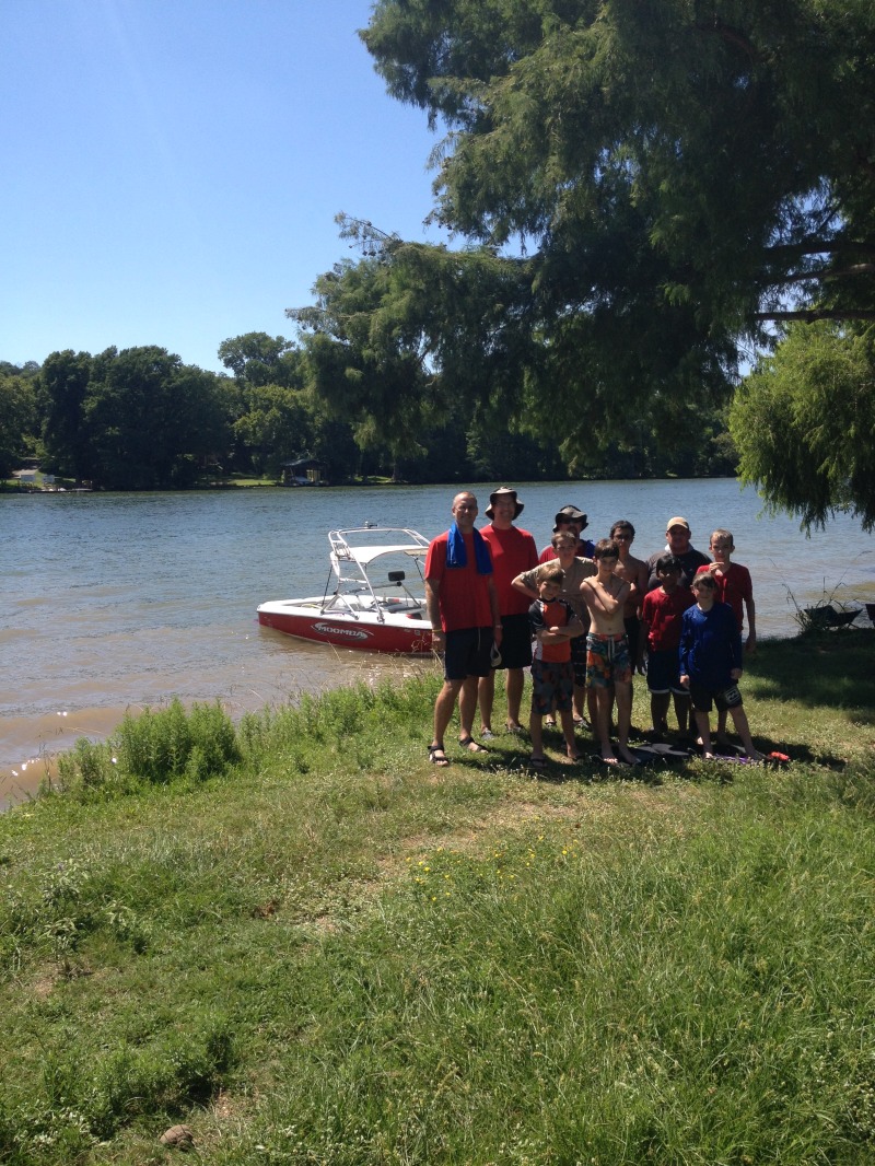 2013/08(August)/Troop214-EmmaLong-boating/800x600_2013-08-03-Troop214-EmmaLong-54-Travis-Matt-Will-Case-Scot-Dax-Sebastian-Krishanu-Allen-Brian-Tyler.jpg