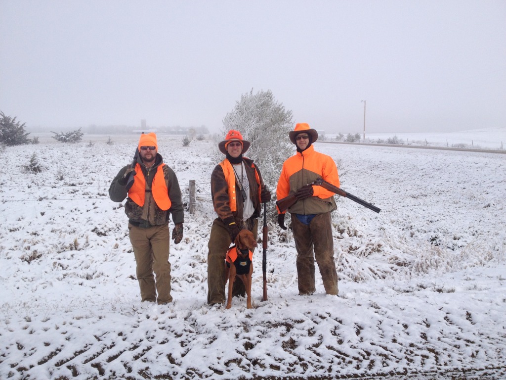 2013/11(November)/SD-Hunting/1024x768_2013-11-06-SD-Pheasant-Hunting-08-John-Travis-Mike-Bevo.JPG