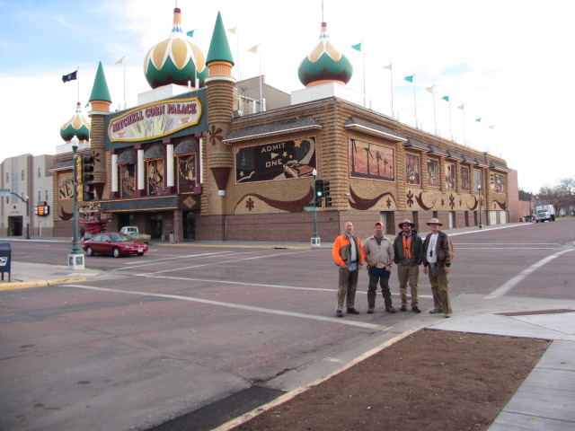 2013/11(November)/SD-Hunting/640x480_2013-11-08-SD-Pheasant-Hunting-12-Corn-Palace-Mike-Daryl-John-Travis.JPG