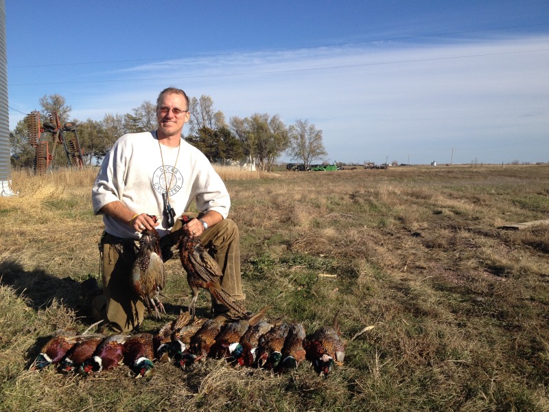 2013/11(November)/SD-Hunting/800x600_2013-11-08-SD-Pheasant-Hunting-31-Travis-GOOD.JPG