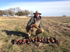 2013-11-08-SD-Pheasant-Hunting-33-John.JPG