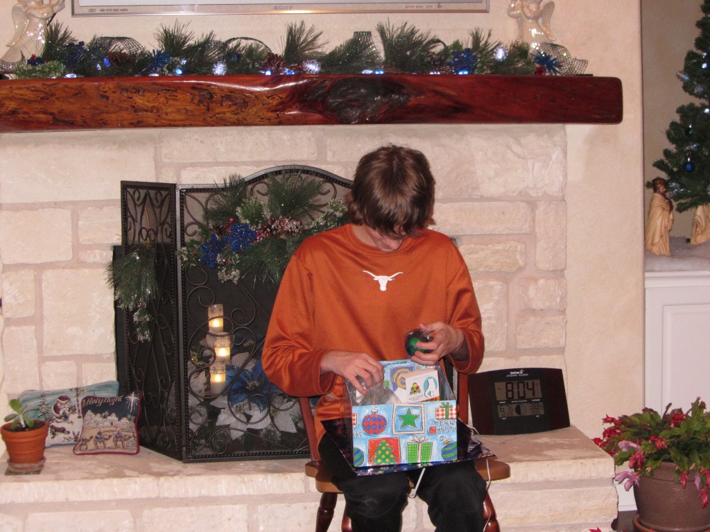 2013-12-23-Christmas-Eve-Eve-09-Chance.JPG