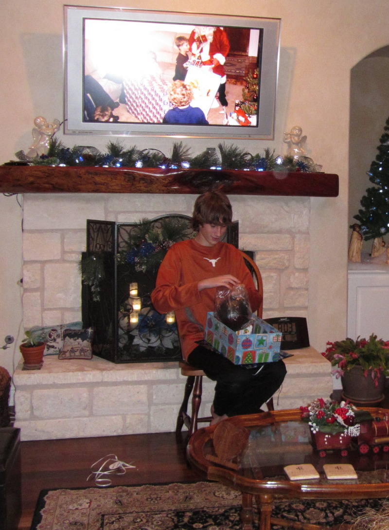 2013/12(December)/Christmas-Eve-Eve/800x600_2013-12-23-Christmas-Eve-Eve-08-Chance.JPG