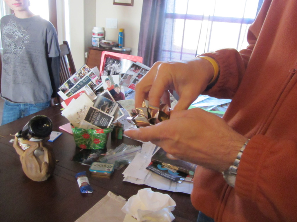 2013/12(December)/Christmas-Scavenger-Hunt-for-Travis/1024x768_2013-12-23-Travis-Christmas-Scavenger-Hunt-17.JPG