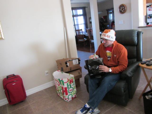 2013-12-23-Travis-Christmas-Scavenger-Hunt-04-Present3.JPG