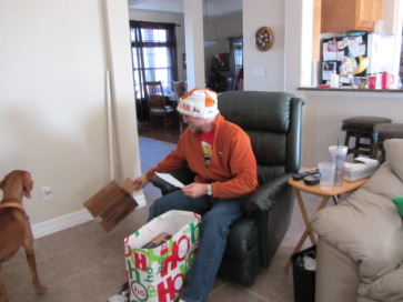 2013-12-23-Travis-Christmas-Scavenger-Hunt-02.JPG