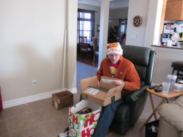 2013-12-23-Travis-Christmas-Scavenger-Hunt-03-Present2.JPG