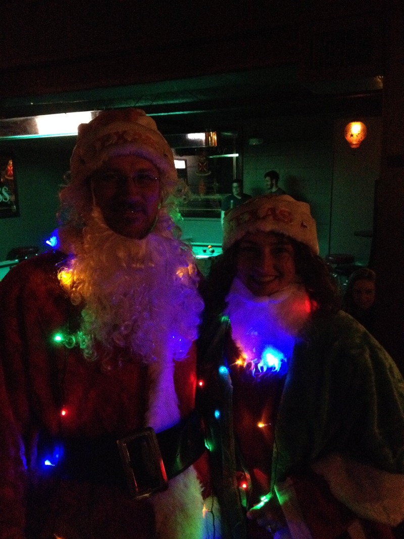 2013/12(December)/Santa-Rampage/800x600_2013-12-05-Santa-Rampage-13-Travis-Suzi.JPG