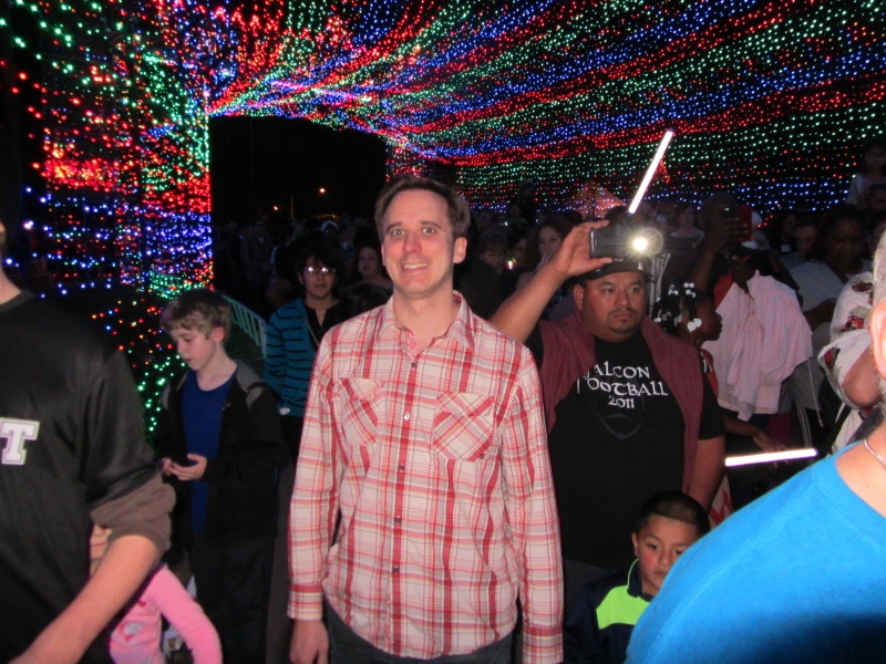 2013/12(December)/Trail-of-Lights/800x600_2013-12-20-Trail-of-Lights-15-Josh-Ian.JPG