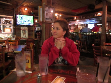 2013-12-20-Trail-of-Lights-03-Suzi.JPG