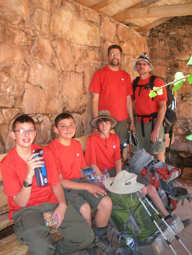 2013/BEST-OF/640x480_2013-03-14-Grand-Canyon-16-Hermits-Rest-Nathan-Lance-Chance-Matt-Travis-spring-GOOD.JPG