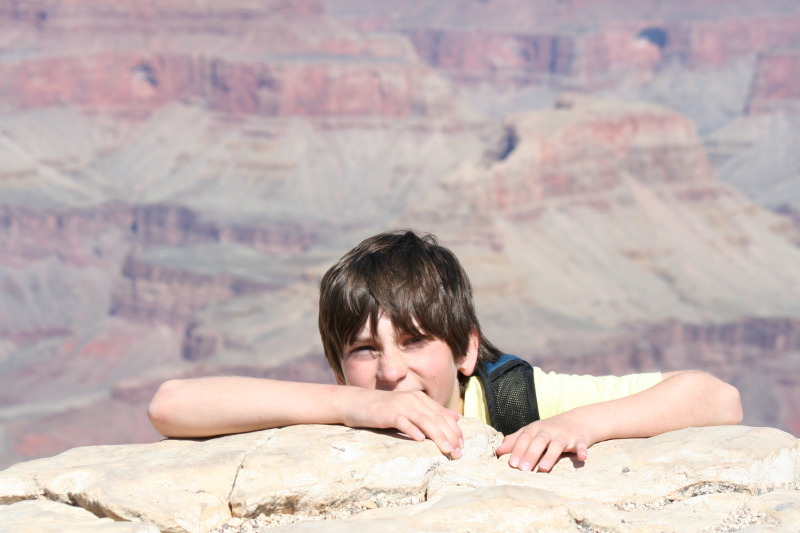 2013-03-13-Grand-Canyon-10-Dax-falling-GOOD.JPG