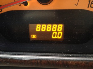 2014-01-30-Murano-with-88888-miles.JPG