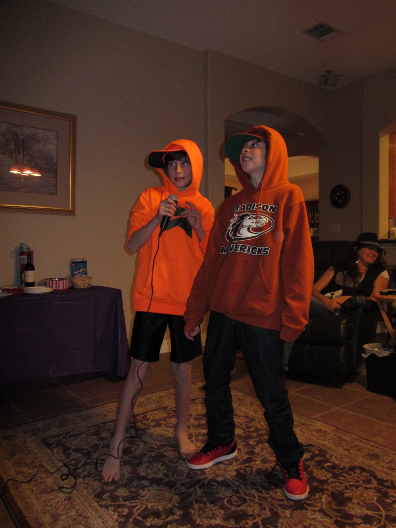 2014/01(January)/New-Years-Eve/800x600_2014-01-01-New-Years-Eve-03-Dax-Bryce.JPG