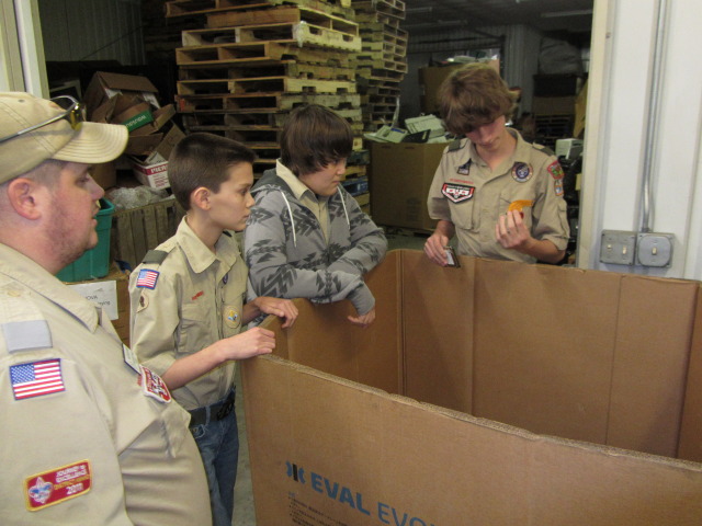 2014/01(January)/Troop214-Computer-Merit-Badge/640x480_2014-01-11-Computer-Merit-Badge-15-Allen-Jordan-Tyler-Chance.JPG