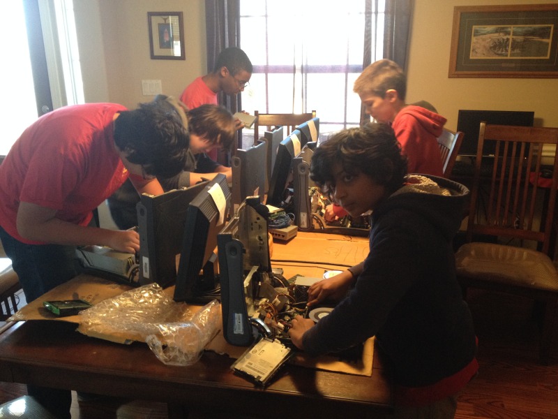 2014-01-26-Computer-Merit-Badge-08-Nathan-Tyler-Jordan-Jared-Krishanu.JPG