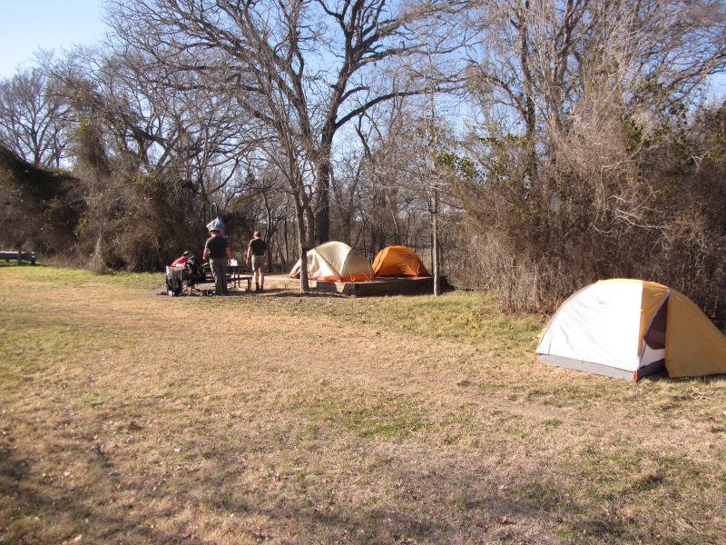 2014/01(January)/Troop214-Lake-Georgetown/800x600_2014-01-18-Lake-Georgetown-02-Chance-ultimate-frisbee-Ron.JPG