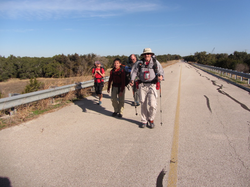 2014/01(January)/Troop214-Lake-Georgetown/800x600_2014-01-20-Lake-Georgetown-03-Grace-Will-Ron-Carl.JPG