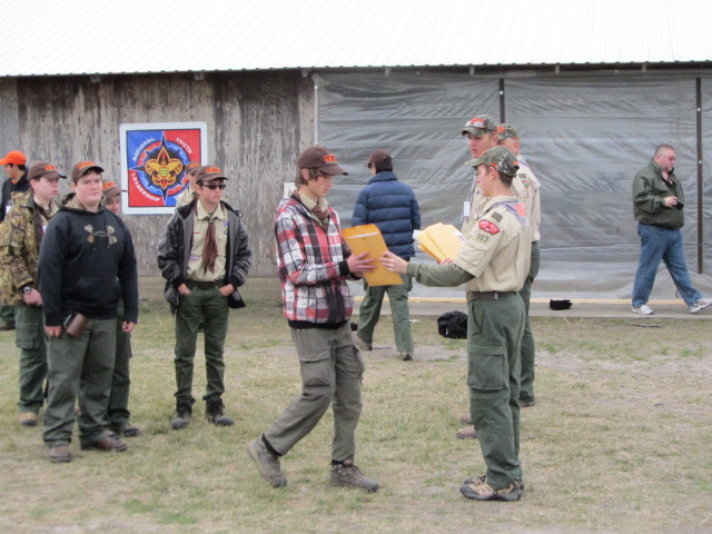 2014/01(January)/Troop214-NYLT/640x480_2014-01-01-Troop214-NYLT-17-Chance.JPG