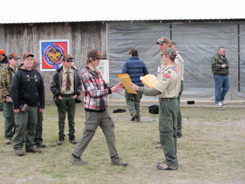2014/01(January)/Troop214-NYLT/800x600_2014-01-01-Troop214-NYLT-16-Chance.JPG