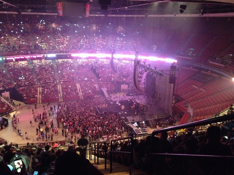 2014/02(February)/Chance-1st-concert-Imagine-Dragons/800x600_2014-02-20-Chance-first-concert-Imagine-Dragons-2.JPG