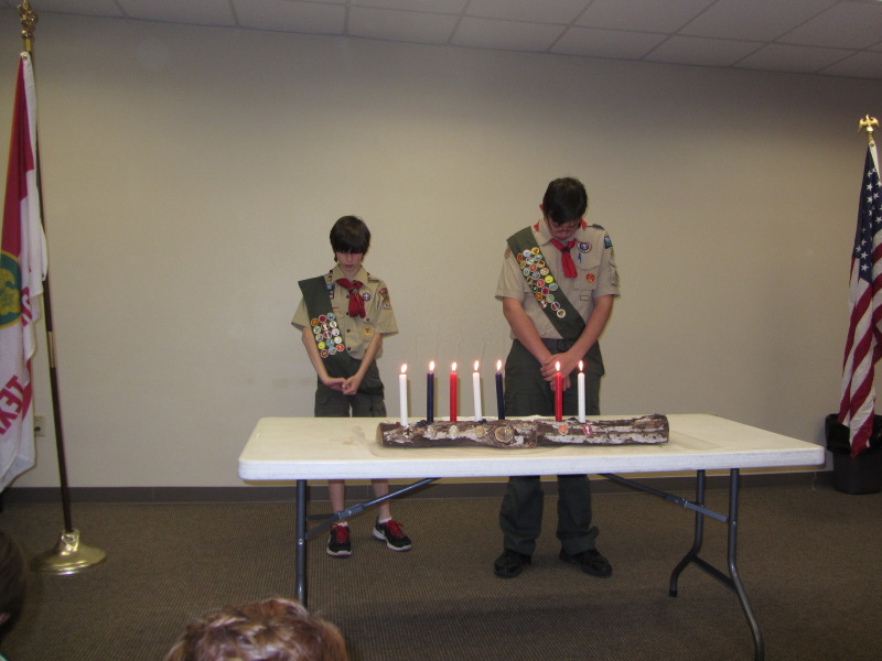 2014/02(February)/Troop214-Court-of-Honor/800x600_2014-02-03-Troop214-COH-34-Dax-Nathan.JPG