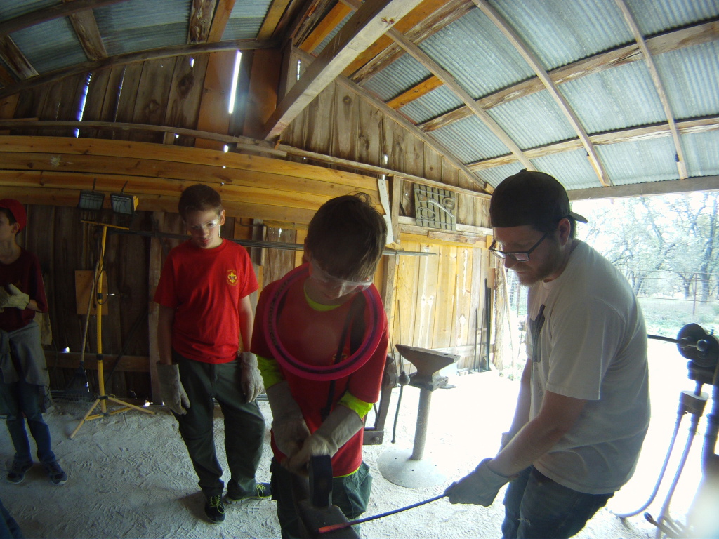 2014/02(February)/Troop214-and-Troop990-Wild-West-Bluestem-Camping/1024x768_2014-02-22-Troop214-990-Bluestem-026-BlackSmith-Dax-Case.JPG