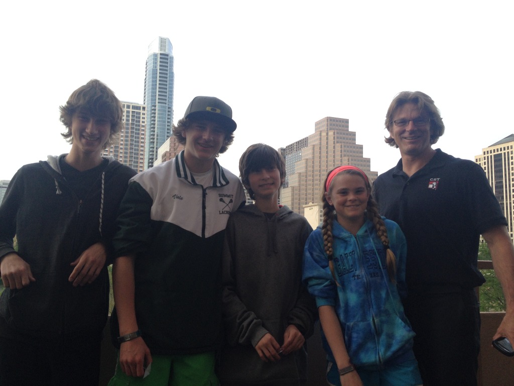 2014/04(April)/Easter/1024x768_2014-04-16-Hyatt-4-Chance-Vale-Dax-Kyla.JPG
