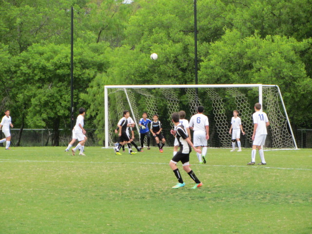 2014/04(April)/Soccer/640x480_2011-04-10-Soccer-03.JPG