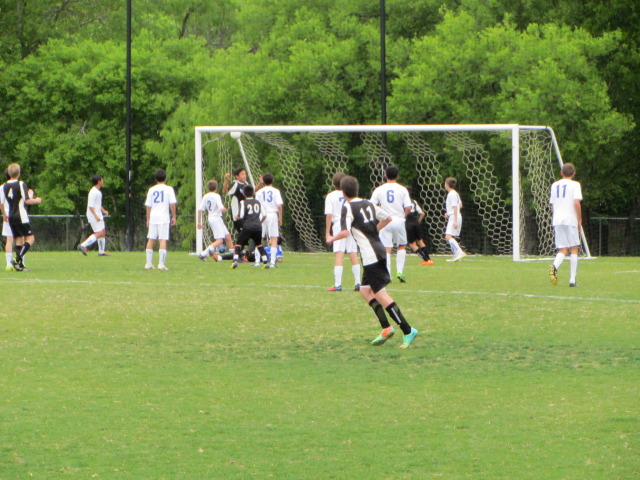 2014/04(April)/Soccer/640x480_2011-04-10-Soccer-09.JPG