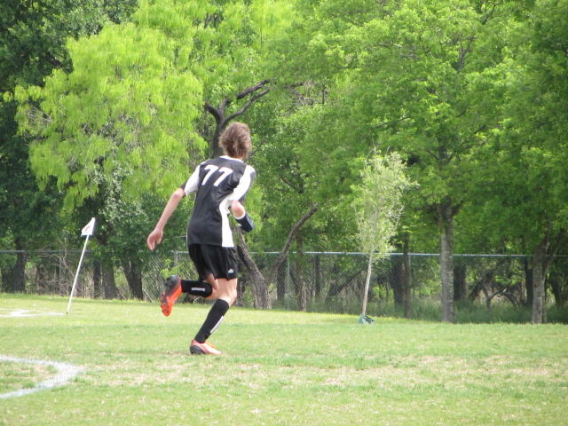 2014/04(April)/Soccer/640x480_2011-04-10-Soccer-19-Chance.JPG