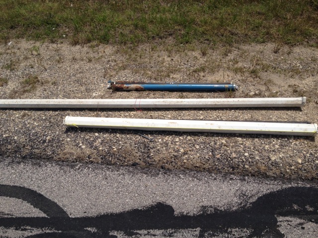 2014-05-17-Cleaning-under-Justins-porch-12-projector-screens.JPG