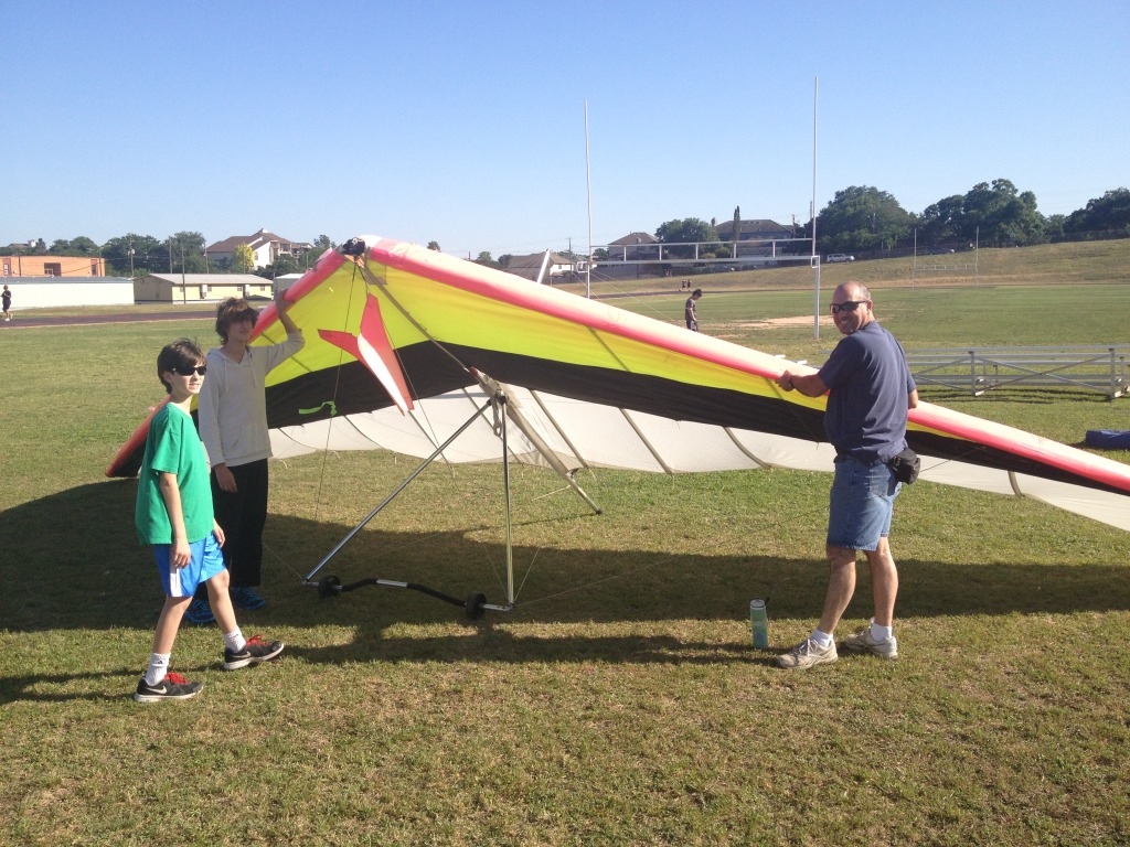 2014/05(May)/Hang-Gliding/1024x768_2014-05-16-HangGliding-Shane-04-Chance-Dax.JPG