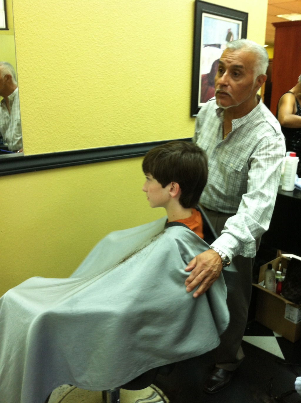 2014/05(May)/Misc/1024x768_2014-05-03-Dax-Haircut-03.JPG