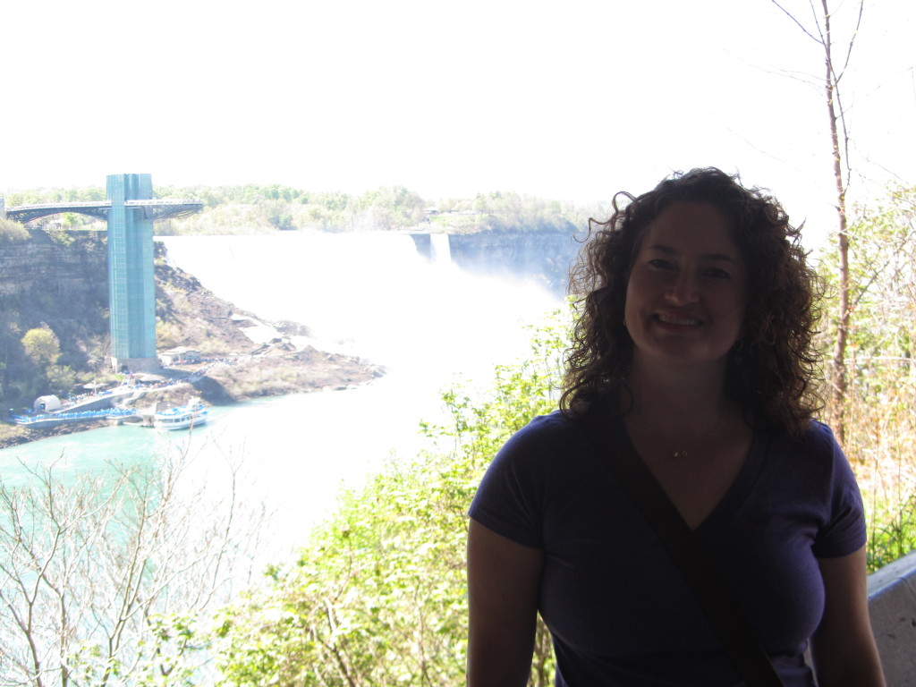 2014/05(May)/Niagara-Falls/1024x768_2014-05-24-Niagra-Falls-005-Suzi.JPG