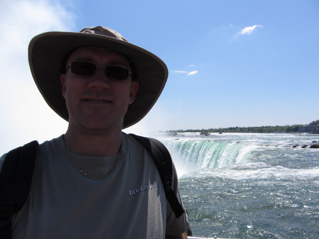 2014/05(May)/Niagara-Falls/1024x768_2014-05-24-Niagra-Falls-028-Travis.JPG
