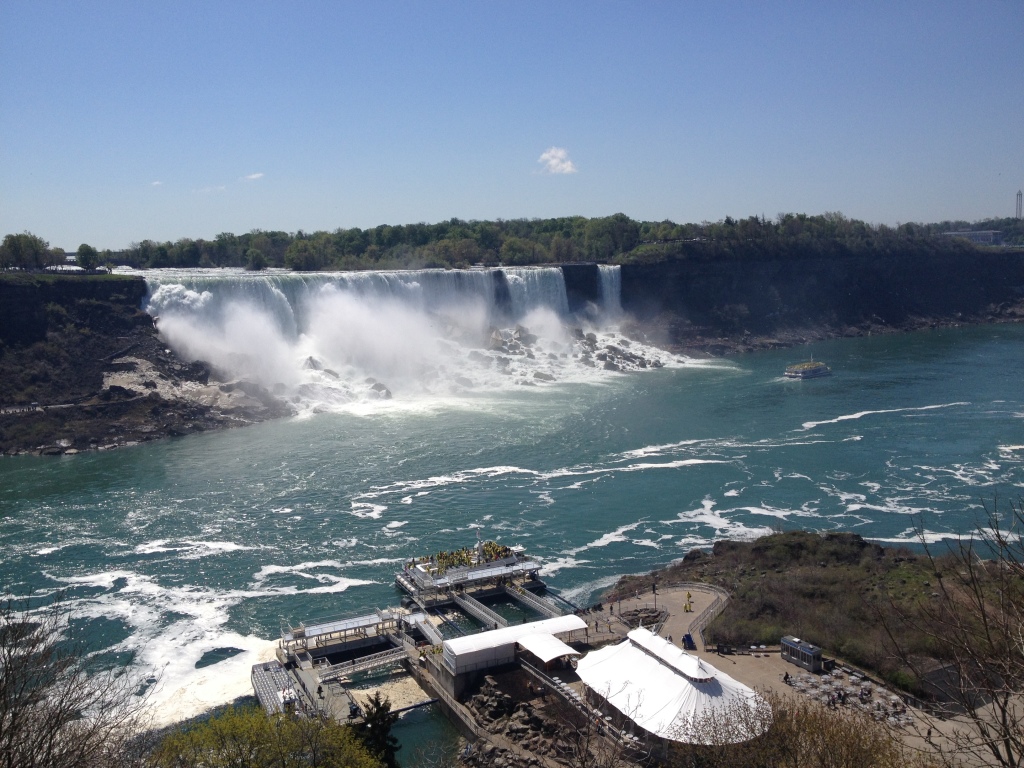 2014/05(May)/Niagara-Falls/1024x768_2014-05-24-Niagra-Falls-039.JPG