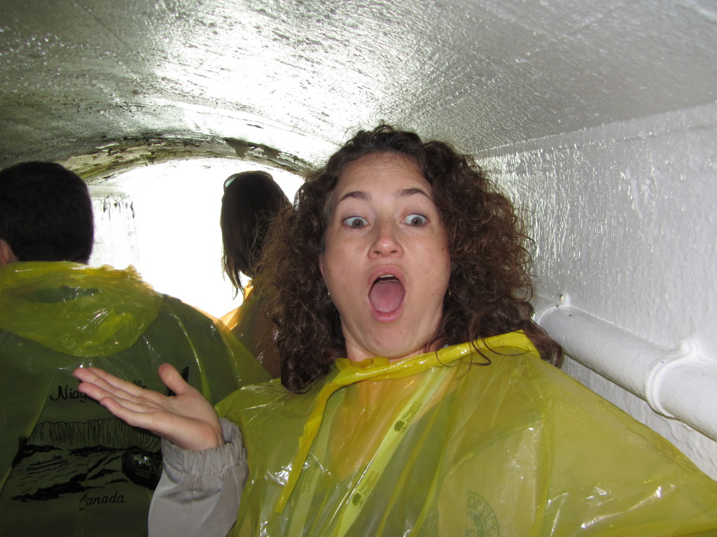 2014/05(May)/Niagara-Falls/1024x768_2014-05-24-Niagra-Falls-090-Suzi.JPG